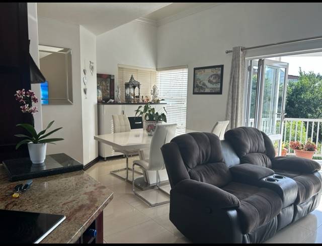 2 BEDROOM APARTMENT FOR SALE IN LA LUCIA